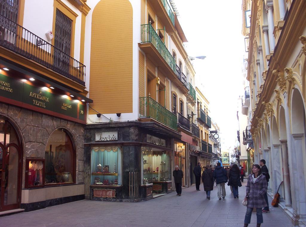 Apartamento Calle Sierpes Seville Exterior photo