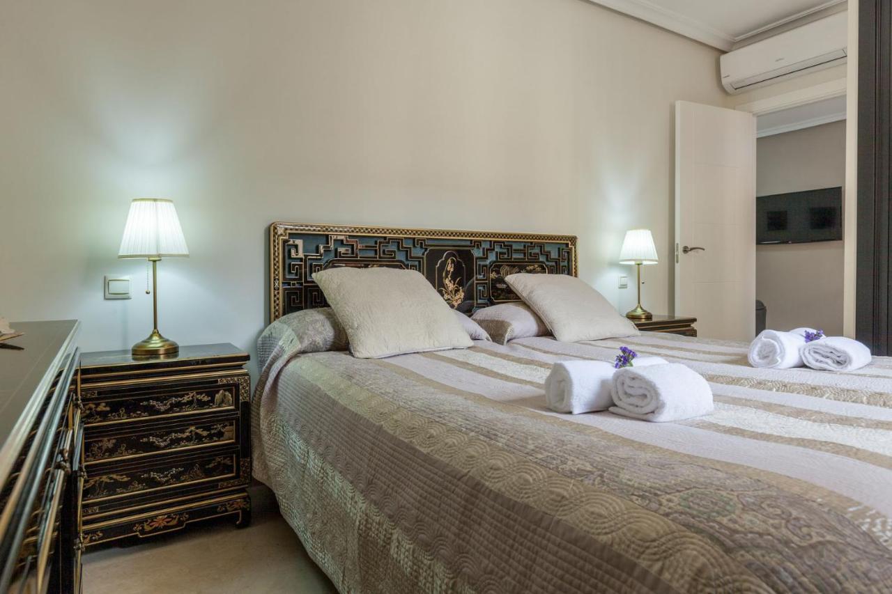 Apartamento Calle Sierpes Seville Exterior photo