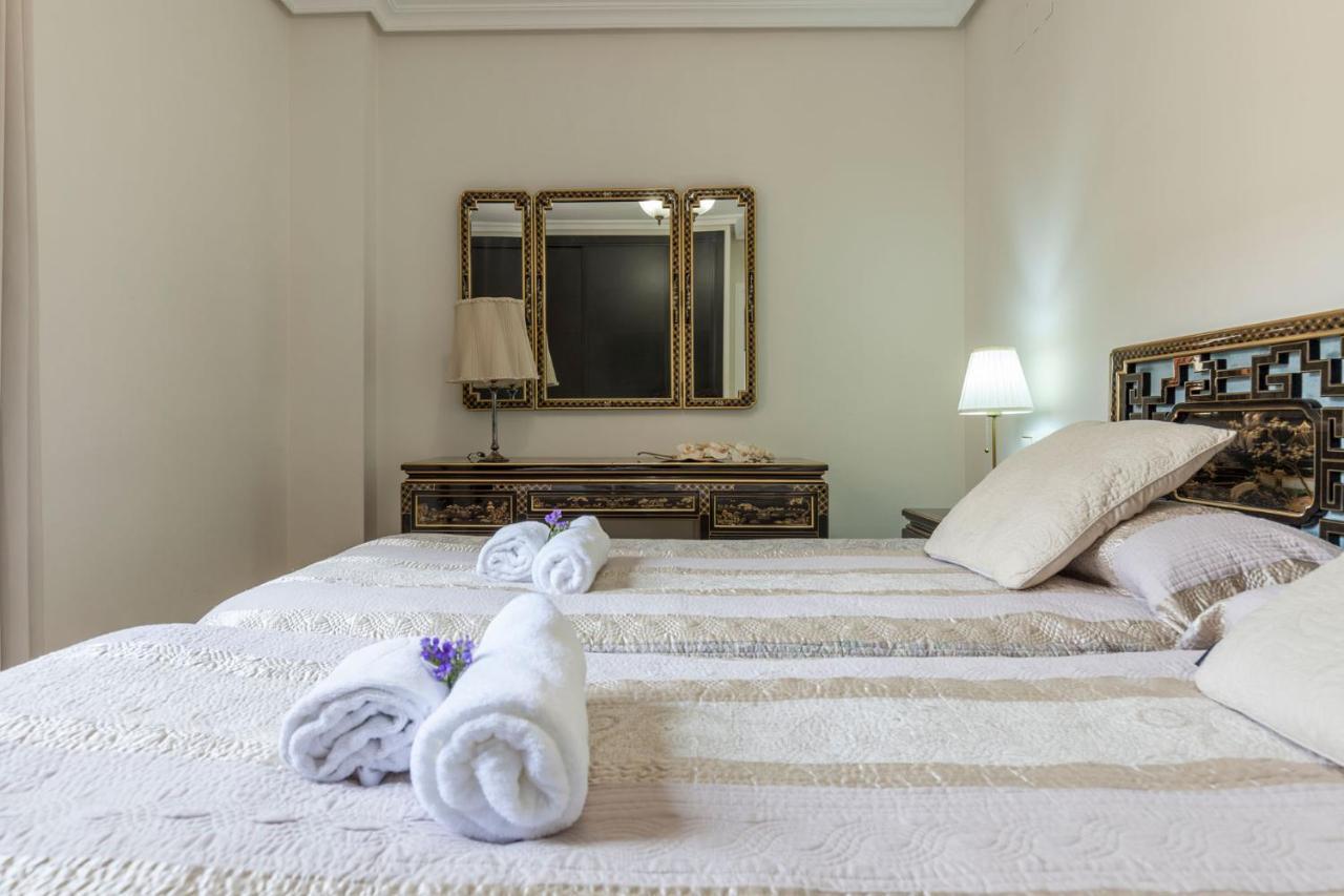Apartamento Calle Sierpes Seville Exterior photo